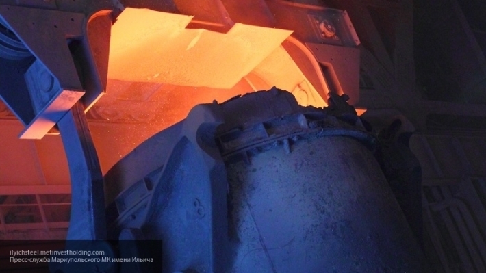 Семенченко объяснил, что смерть украинской металлургии - это "удар по врагу"
