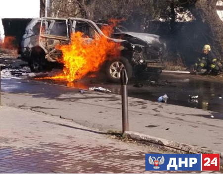 В Мариуполе взорвали джип с сотрудником силовых структур