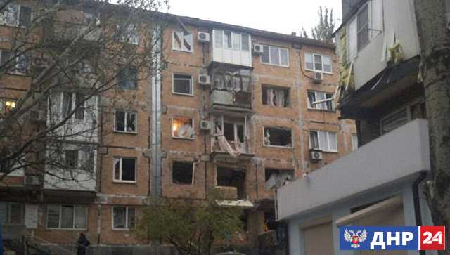 В центре Донецка произошел взрыв, проводится спасательная операция