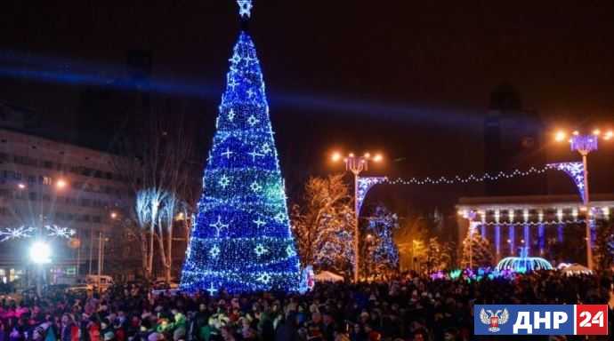  Глава ДНР установил выходные дни на новогодние и рождественские праздники